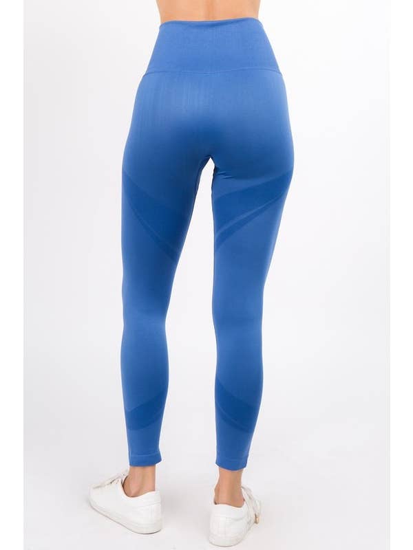 Active Wear Leggings w/ Leg Detail